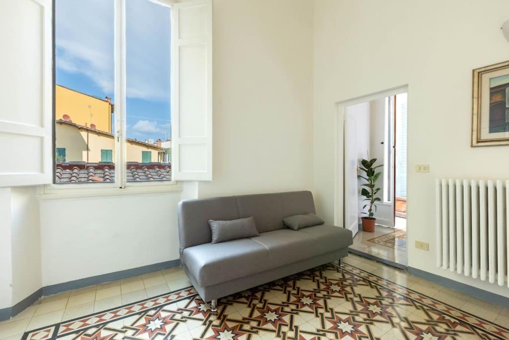 Academia Of Davide Spacious Apartment Флоренция Экстерьер фото