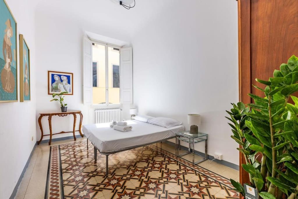 Academia Of Davide Spacious Apartment Флоренция Экстерьер фото