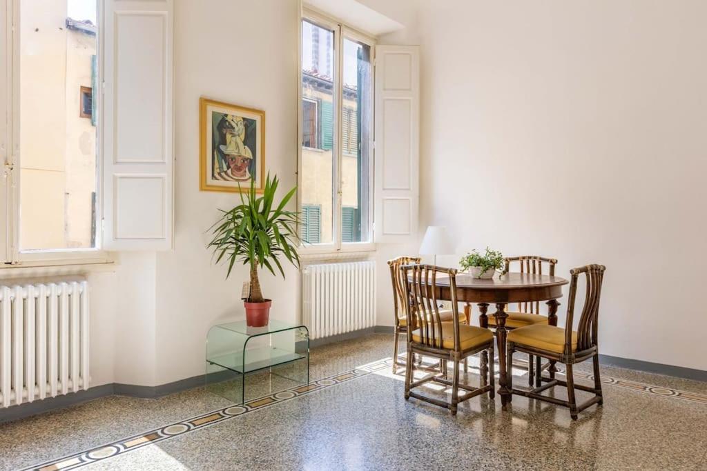 Academia Of Davide Spacious Apartment Флоренция Экстерьер фото